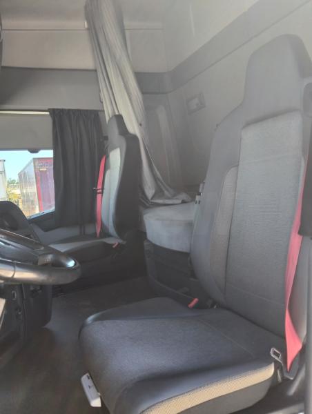 Cabeza tractora Renault T-Series