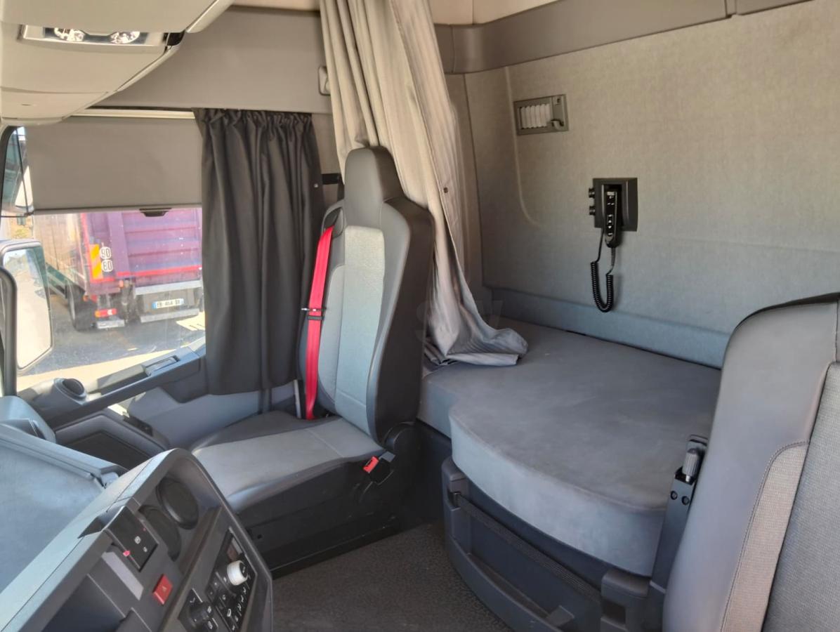 Cabeza tractora Renault T-Series