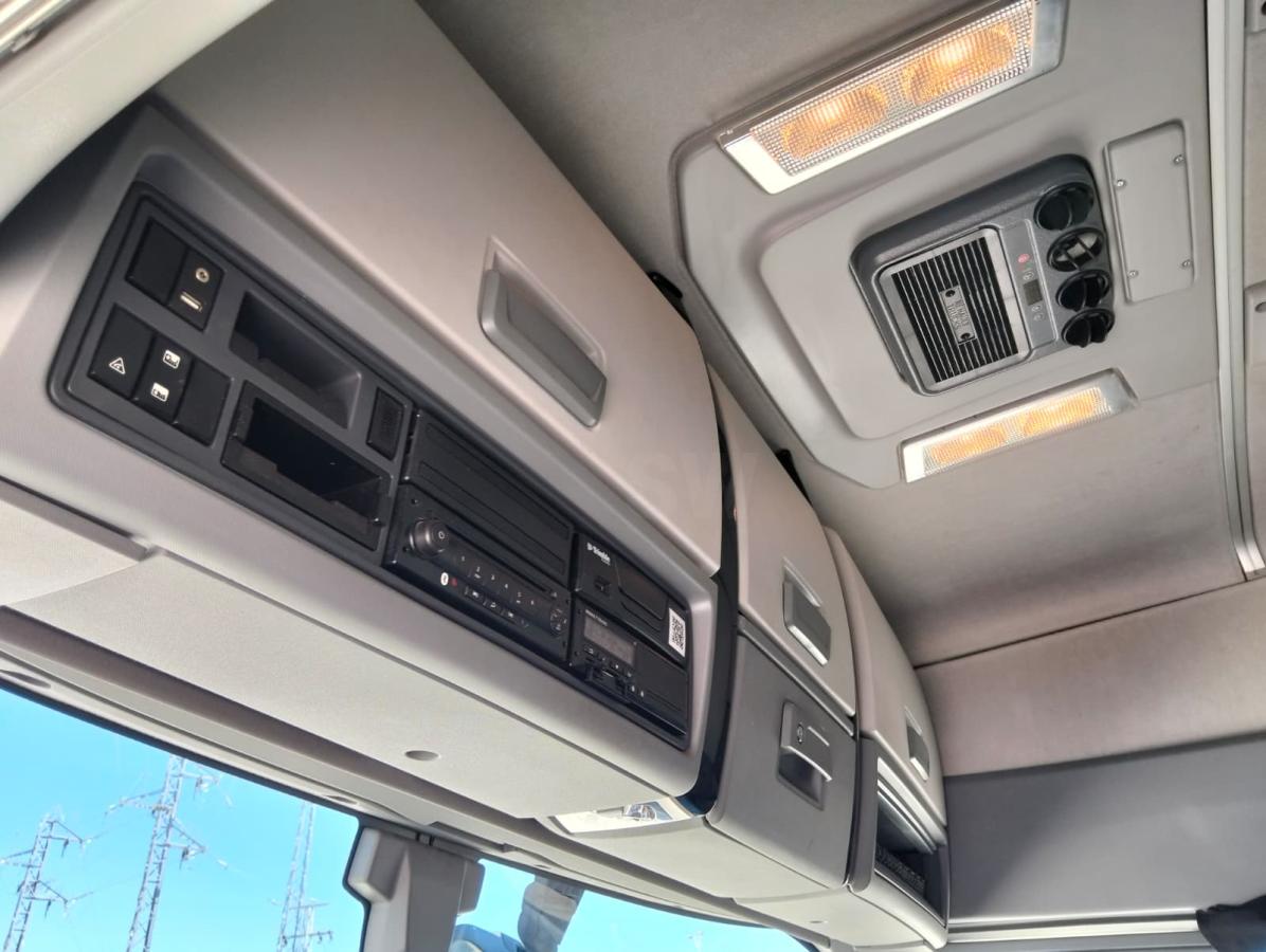 Cabeza tractora Renault T-Series