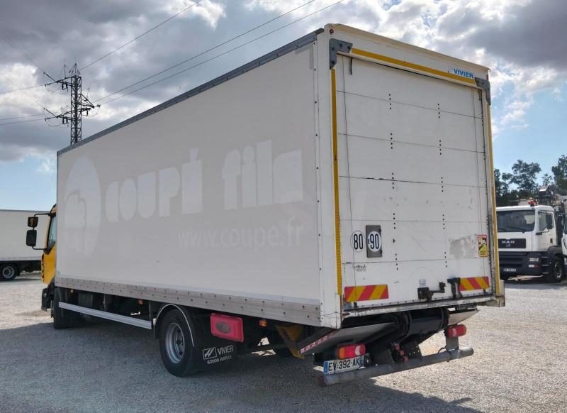 Camion Renault D-Series 240.12 Fourgon