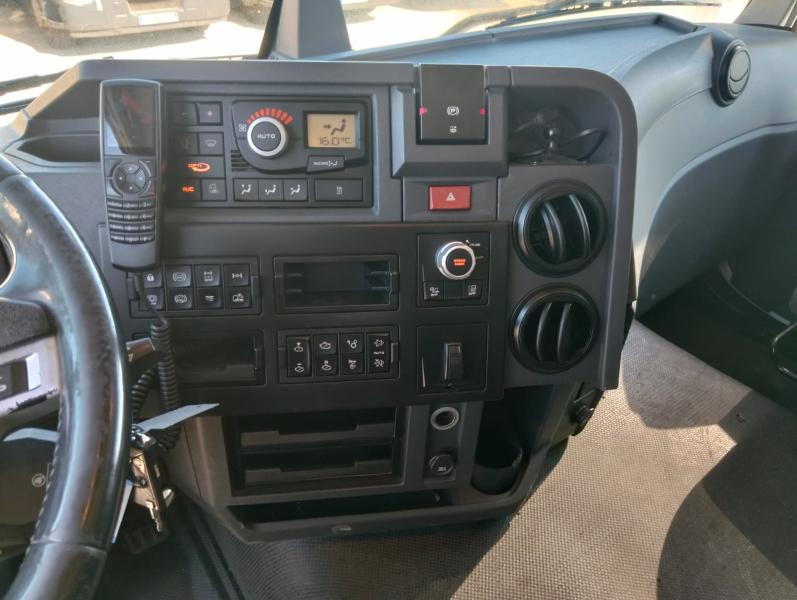 Tracteur Renault T-Series 460  ADR