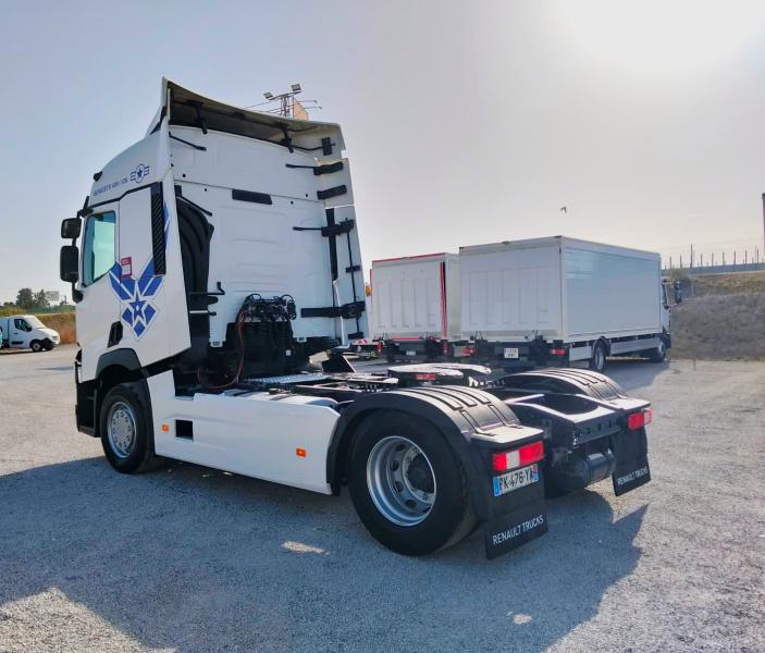 Cabeza tractora Renault T-Series 480