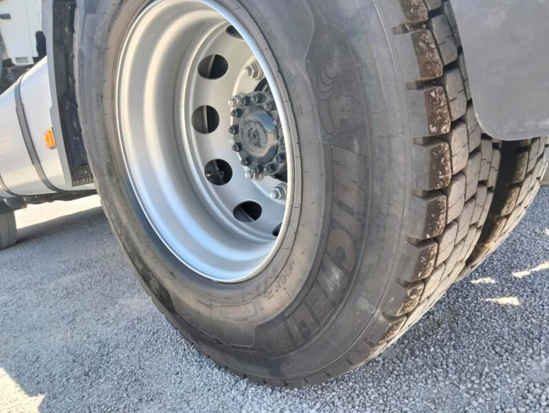 Tracteur Renault T480 XROAD