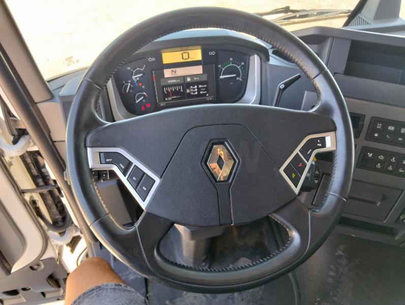 Cabeza tractora Renault T-Series 480 XROAD