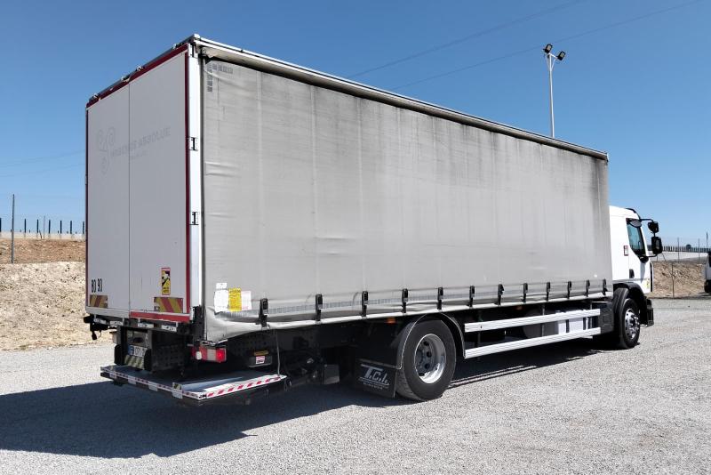 Camión Renault D-Series 320.19 Lonas deslizantes PLFD (Tautliner)