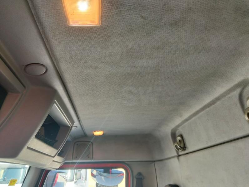Camion Volvo FL 210.12 Rideaux coulissants PLSC (tautliner)