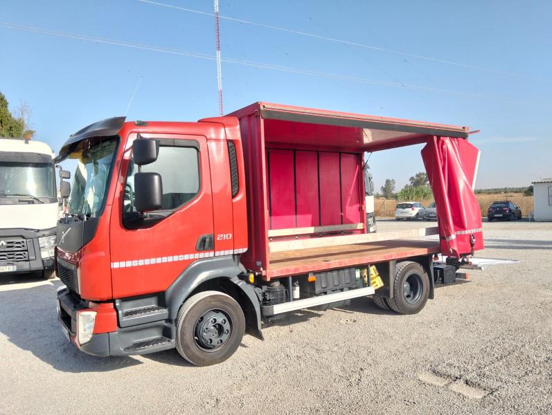 Camión Volvo FL 210.12 Lonas deslizantes PLFD (Tautliner)