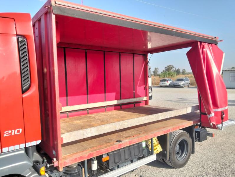 Camion Volvo FL 210.12 Rideaux coulissants PLSC (tautliner)