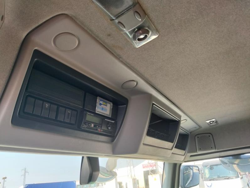 Camión Renault D-Series 320.19 Lonas deslizantes PLFD (Tautliner)