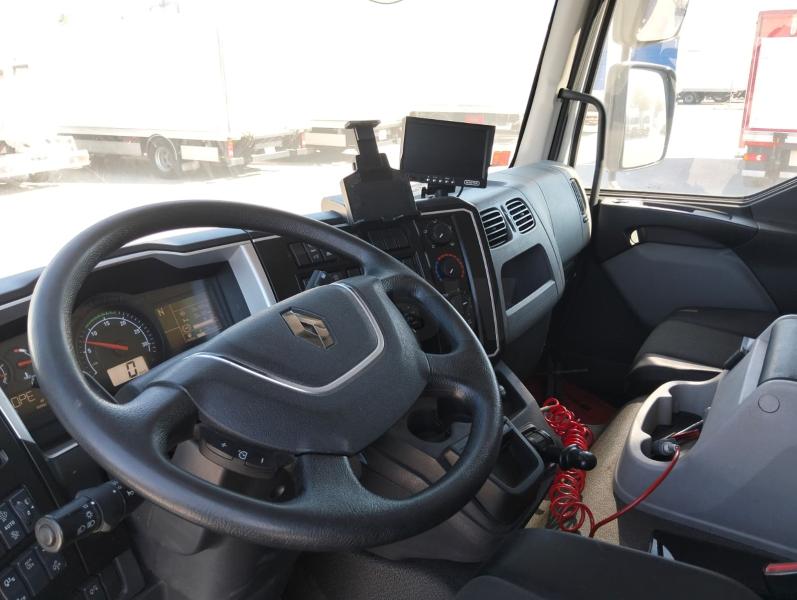 Camión Renault D-Series 210.12 Furgón