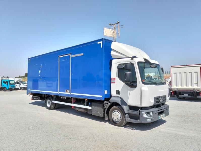 Camión Renault D-Series 210.12 Furgón