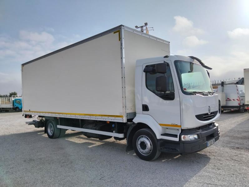 Camión Renault Midlum 220.12 Furgón