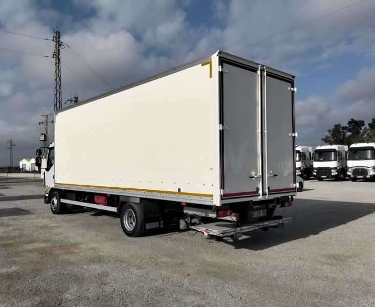 Camión Renault Midlum 220.12 Furgón