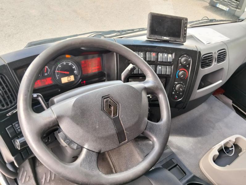 Camión Renault D-Series 280.19 Frigorífico Mono temperatura