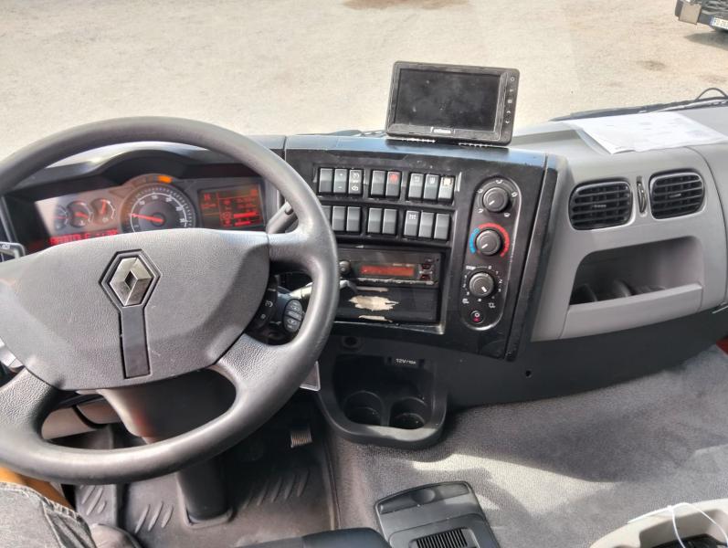 Camión Renault D-Series 280.19 Frigorífico Mono temperatura