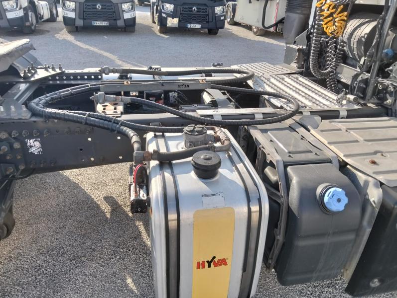 Cabeza tractora Renault T-Series 460 XROAD