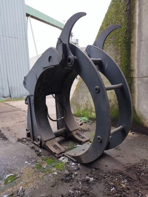 Grappin forestier GRAPPIN / PINCE A GRUME / LOG GRAPPLE / VOLVO L150