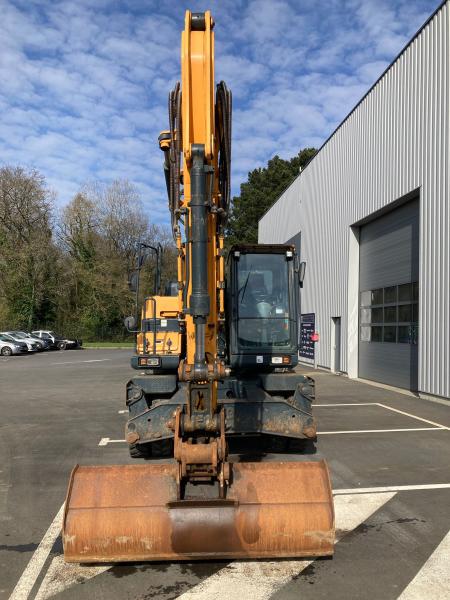 Pelle sur pneus Hyundai HW 140