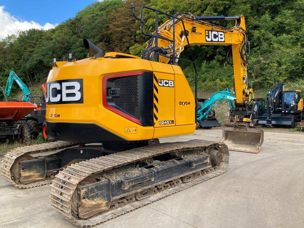 Pelle sur chenilles JCB 245XR