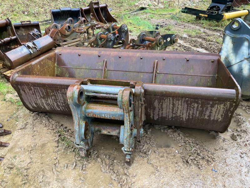 Pelle sur chenilles Liebherr R922LC