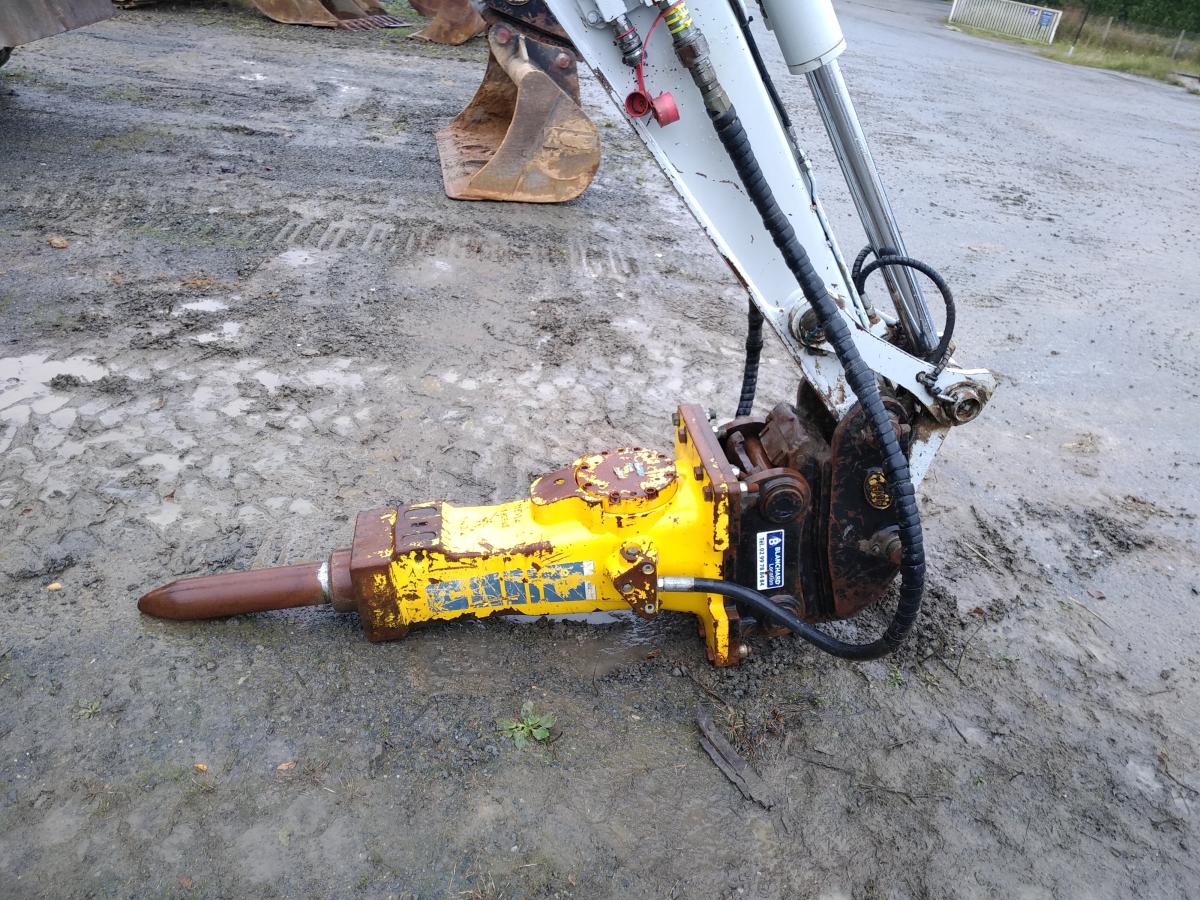 Marteau hydraulique SB452