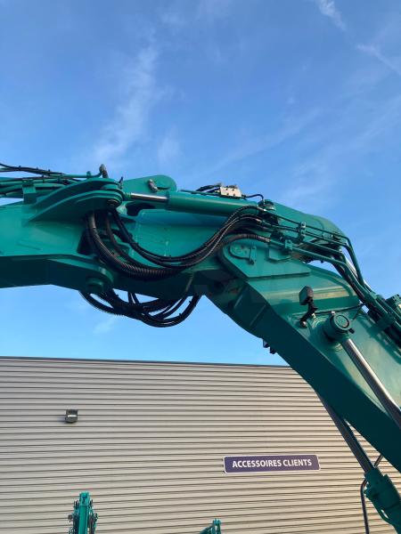 Pelle sur chenilles Kobelco SK140SRLC-7