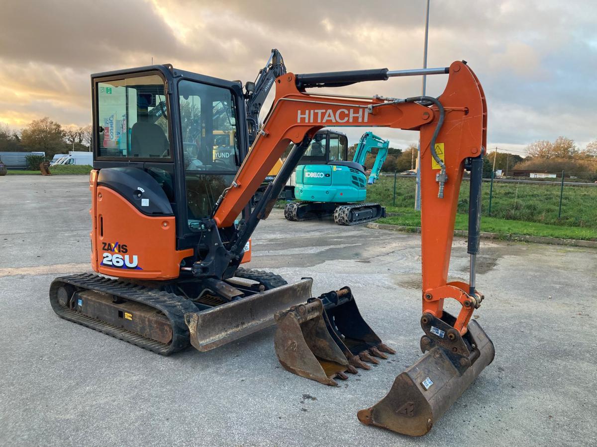 pelle Hitachi ZX26U-6