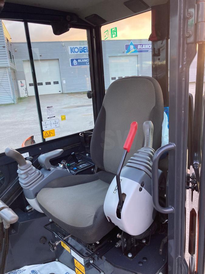 pelle Hitachi ZX26U-6