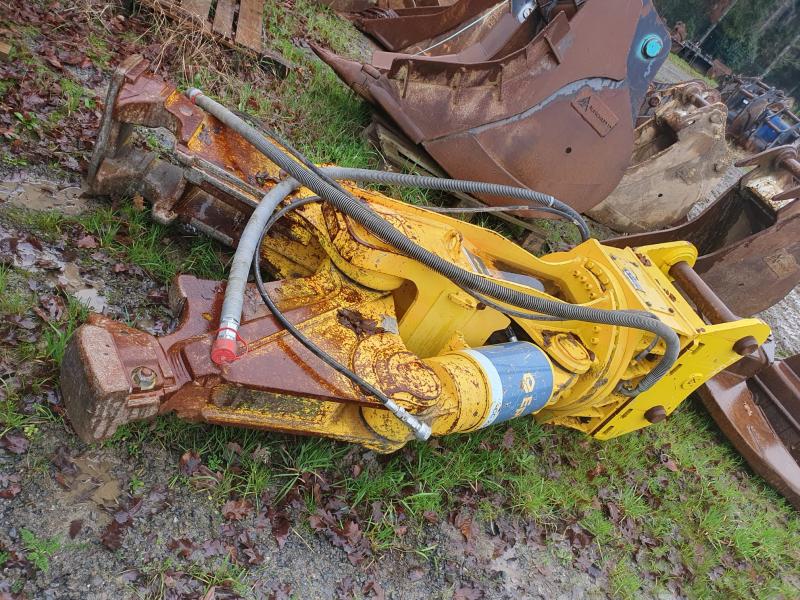 Pince de démolition CC2300U