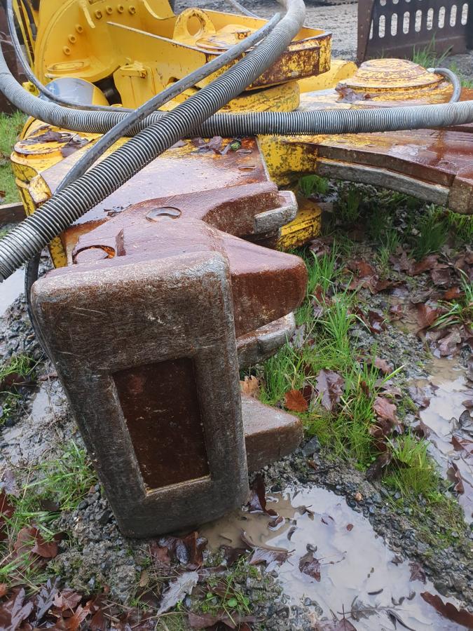 Pince de démolition CC2300U