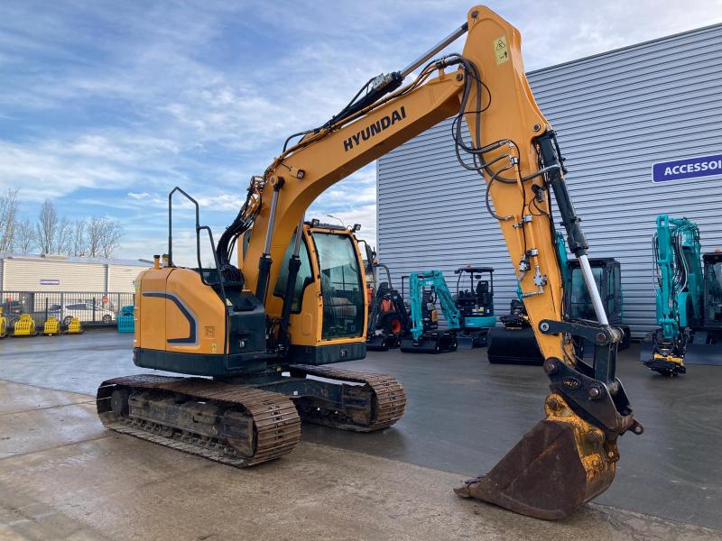 Pelle sur chenilles Hyundai HX130 LCR