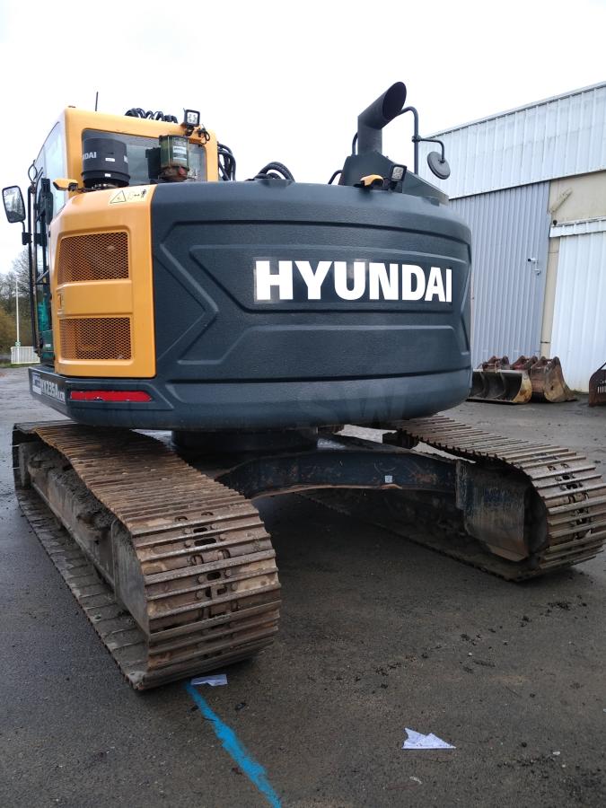 Pelle sur chenilles Hyundai HX235A LCR