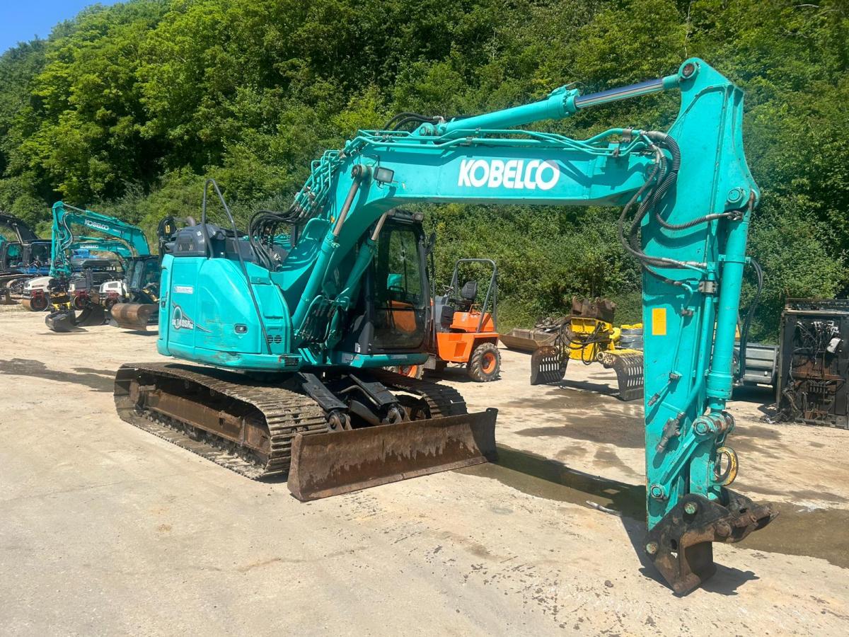 Pelle sur chenilles Kobelco SK140SRLC-5