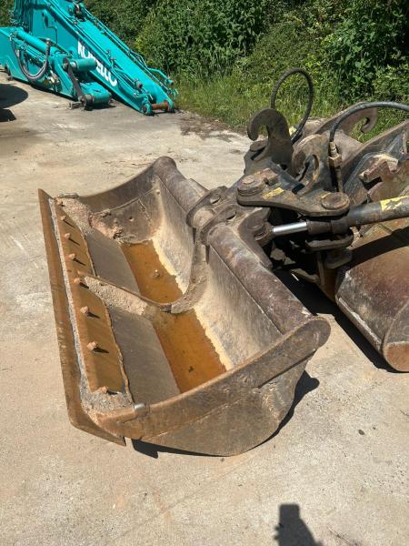 Pelle sur chenilles Kobelco SK140SRLC-5