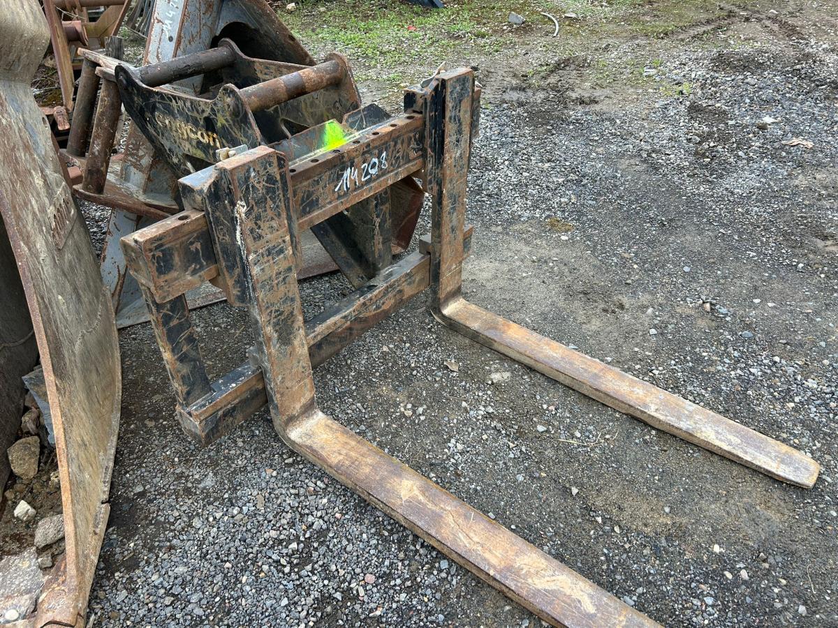 Pelle sur chenilles Kobelco SK140SRLC-7