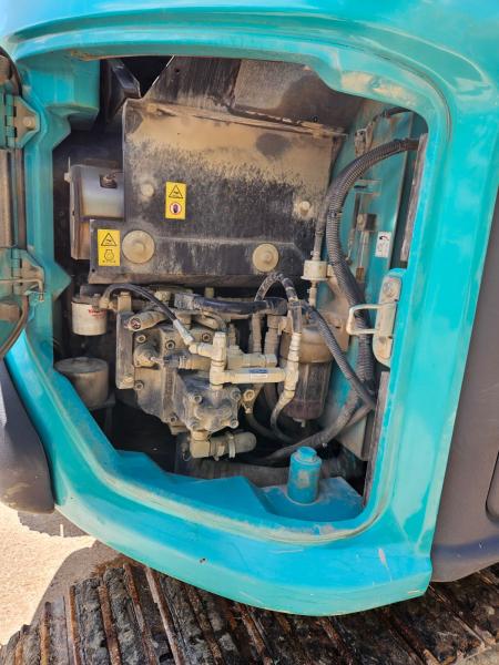 Pelle sur chenilles Kobelco SK75SR-7