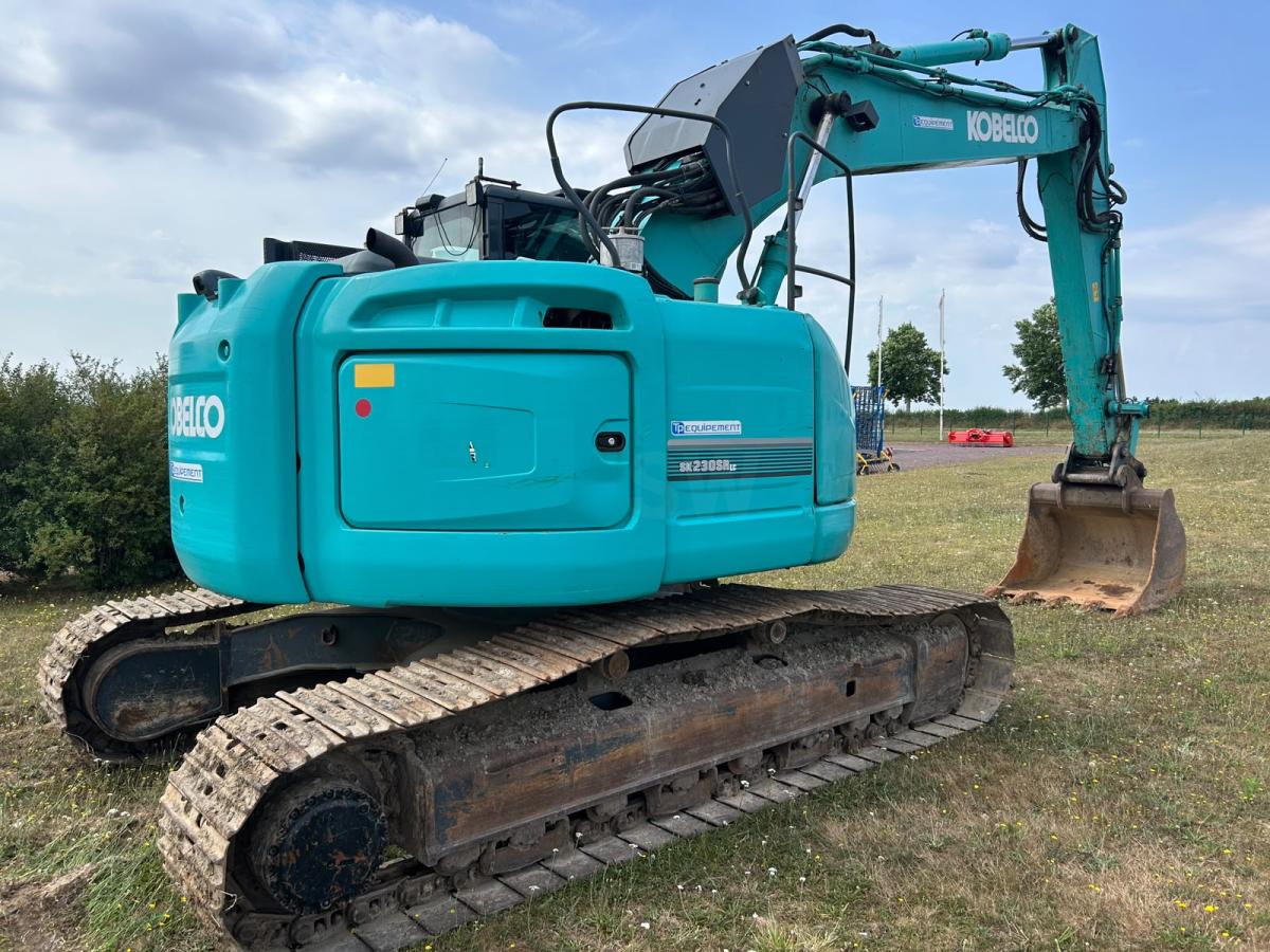Pelle sur chenilles Kobelco SK230SRLC-3
