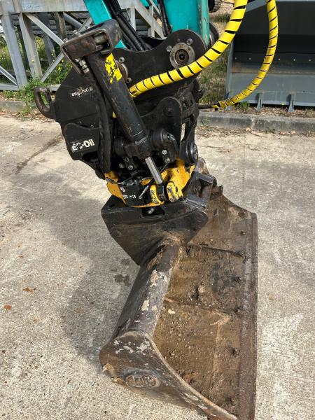 pelle Kobelco SK55SRX-6