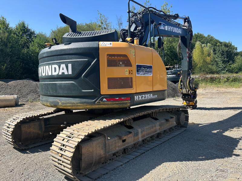 Pelle sur chenilles Hyundai HX235A LCR