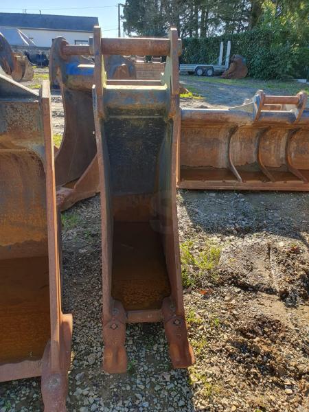 Pelle sur chenilles Hyundai HX260A NL