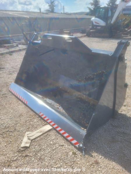 Photo Merlo godet multifonctions  image 4/4