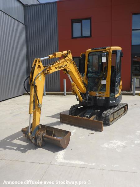 Photo Hyundai R25Z-9A  image 3/3
