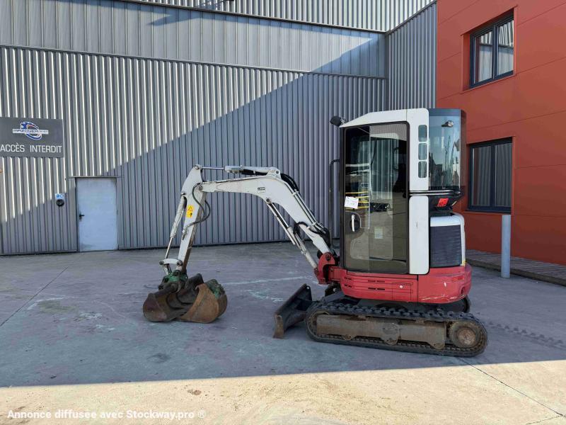 Photo Takeuchi TB 23 R image 1/5