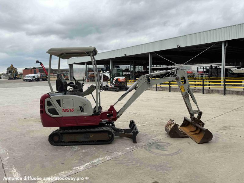 Photo Takeuchi TB216  image 2/6