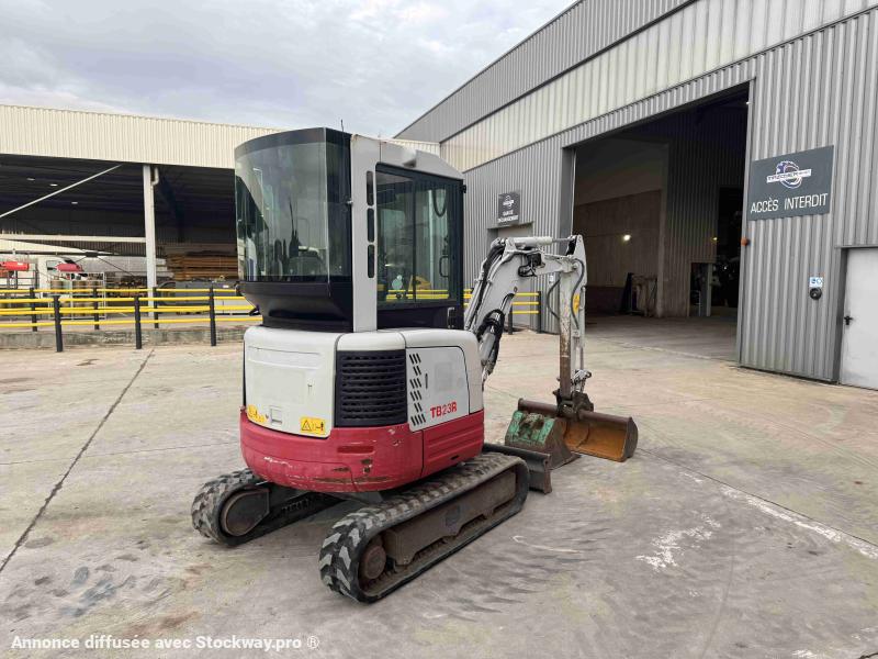 Photo Takeuchi TB 23 R image 2/5