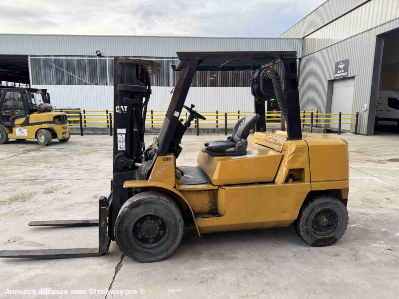 Photo Caterpillar DP40KL  image 2/5