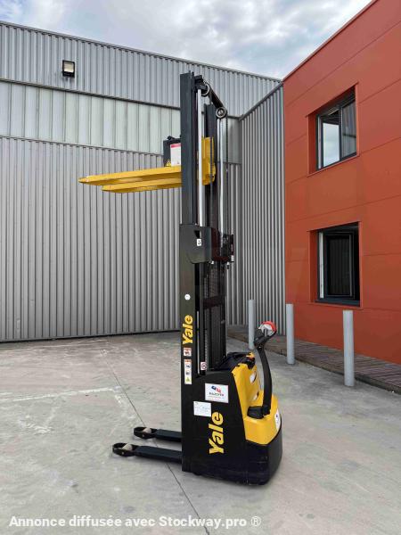 Photo Yale MS12  image 2/4