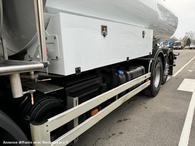 Photo Renault Premium 380 DXI image 17/30