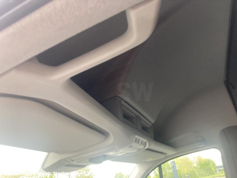 Photo Volkswagen Crafter CRAFTER 177 CV L4H3 image 10/18