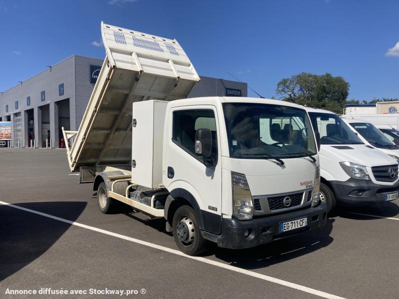 Nissan NT 400 BENNE COFFRE 35.13 NISSAN NT 400 BENNE COFFRE 35.13